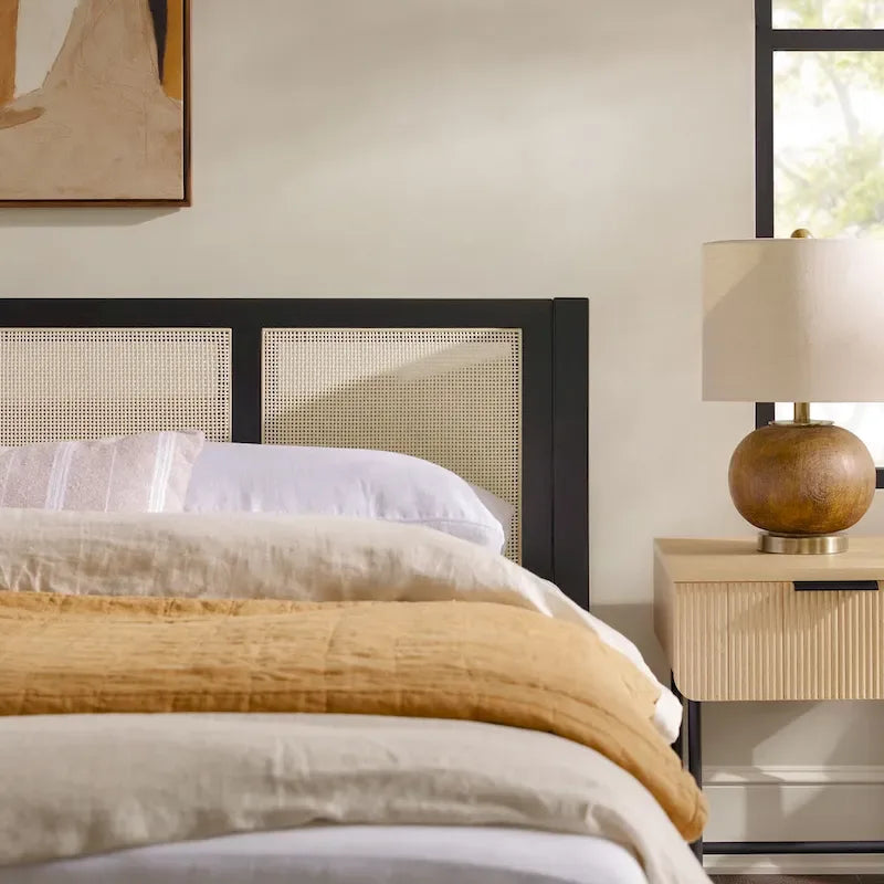 Struttura Letto King Boho in Legno Massello e Rattan