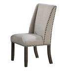 Sedie da pranzo con schienale ad ala, set da 2, legno rovere marrone, tessuto beige, finiture borchiate