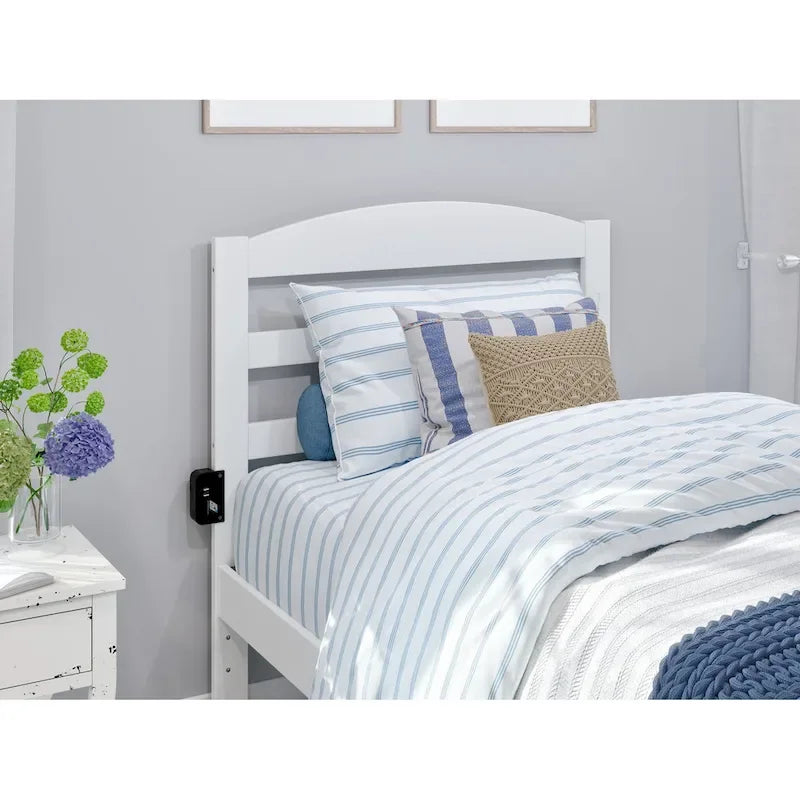Letto a piattaforma con pediera e 2 cassetti portaoggetti