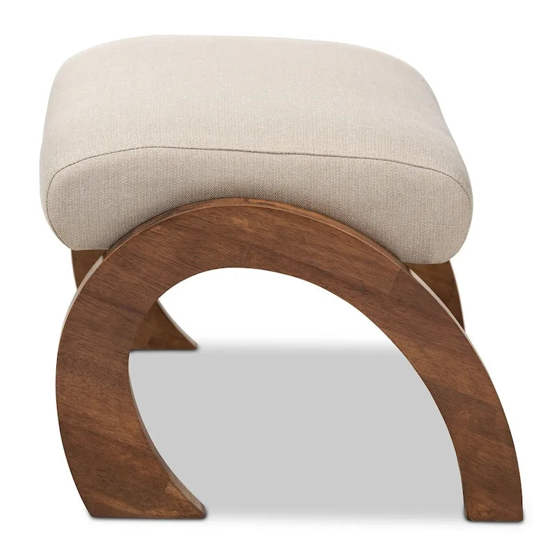 Pouf contemporaneo rivestito in tessuto con gambe ad arco